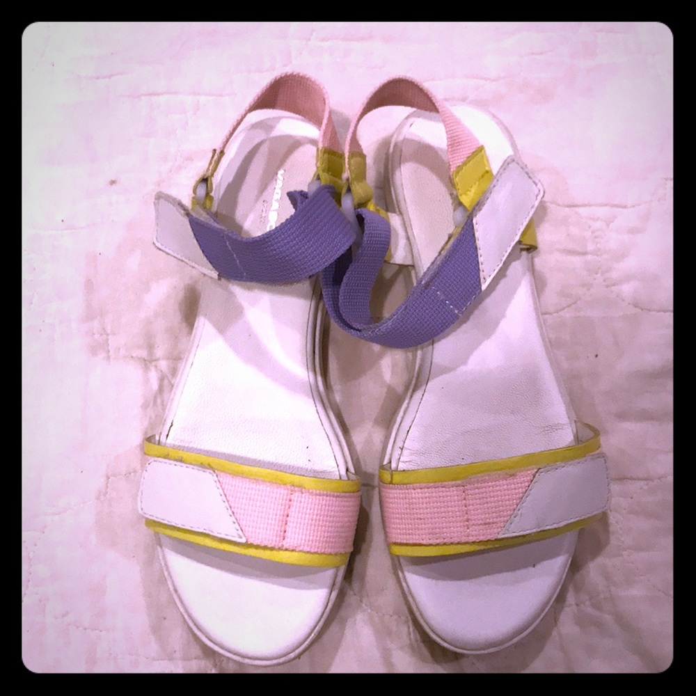 Vagabond sandals